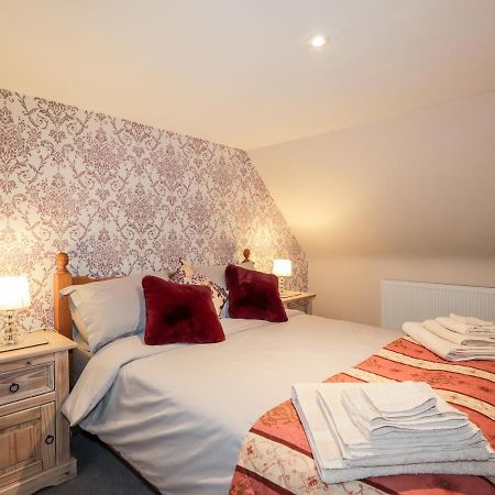 Griffin Cottage Nairn Bagian luar foto