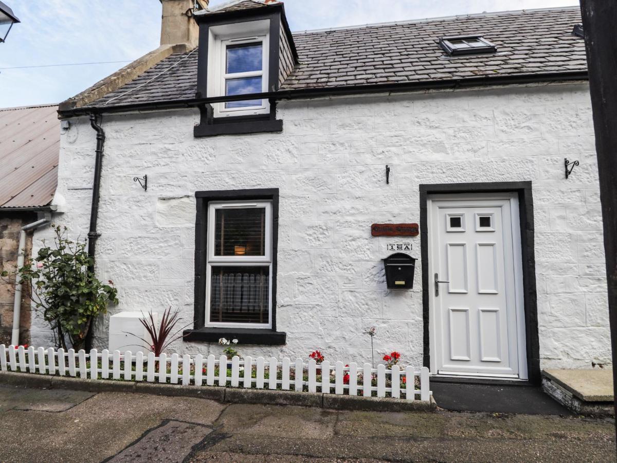 Griffin Cottage Nairn Bagian luar foto