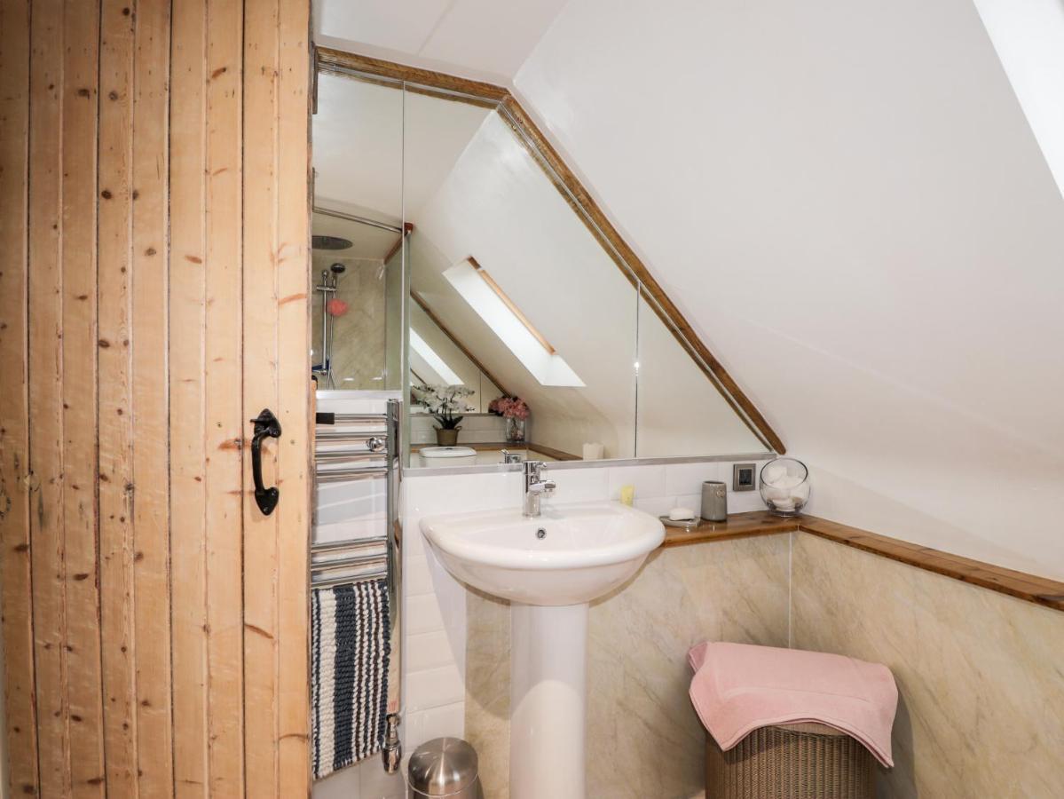 Griffin Cottage Nairn Bagian luar foto